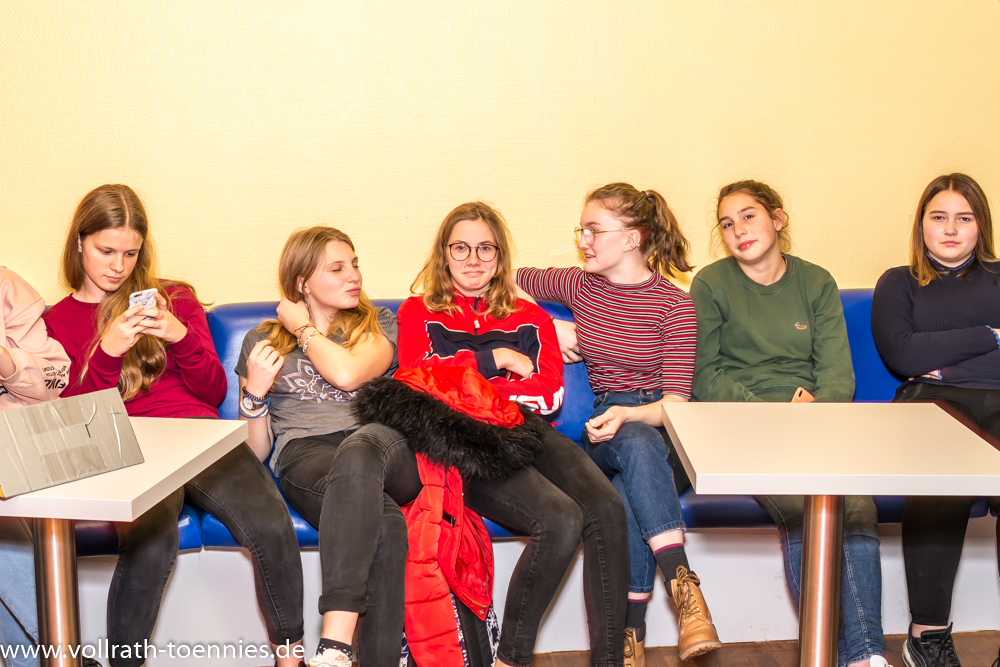 2019 11 30 Tanzparty Jugend 0622